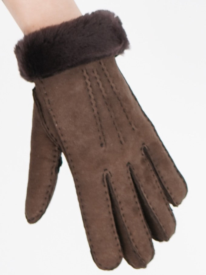 Sheepskin gloves
